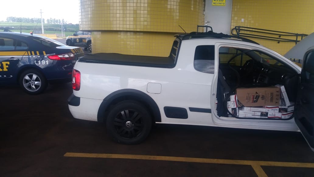 PRF apreende 22 mil maços de cigarros contrabandeados do Paraguai