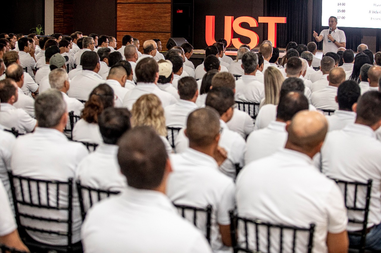 Empresa realiza evento para líderes em Maringá