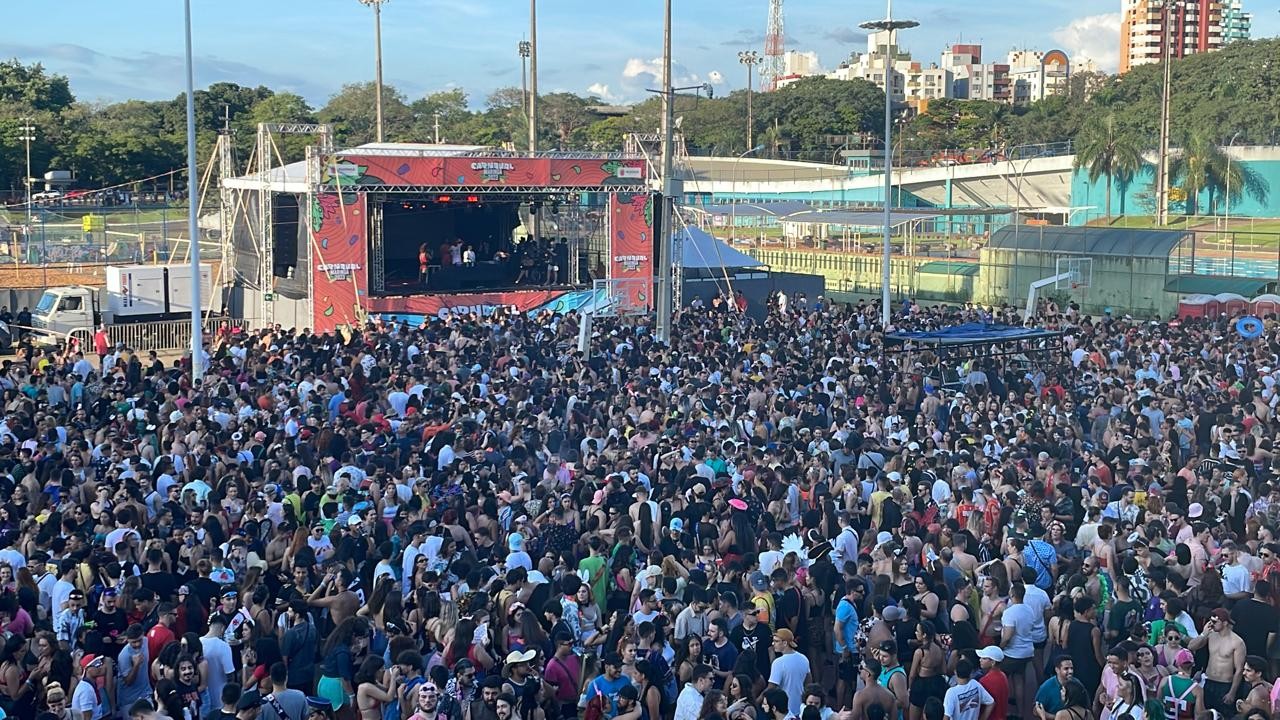 Economia só funciona depois do Carnaval?
