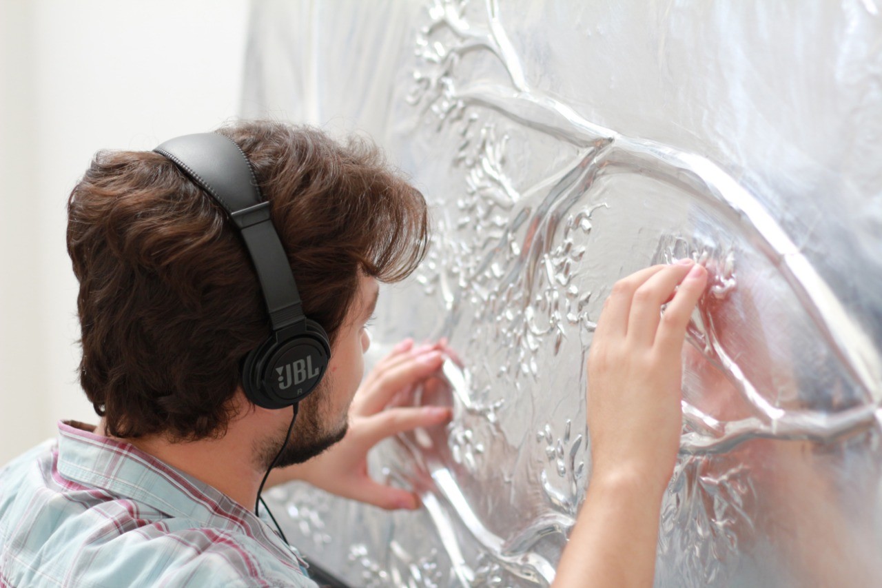 Ofertando acessibilidade, exposição “Reminiscência” segue até janeiro