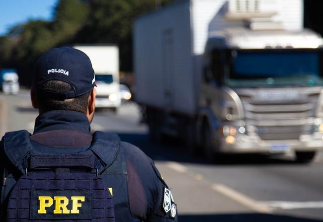 PRF intensifica fiscalização durante carnaval, número de mortes em fevereiro já é 50% maior do que no ano passado