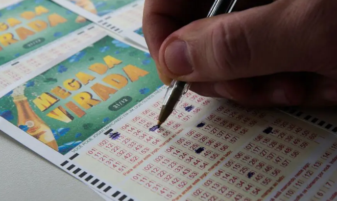 Duas apostas de Maringá acertam a quina da Mega da Virada 2021