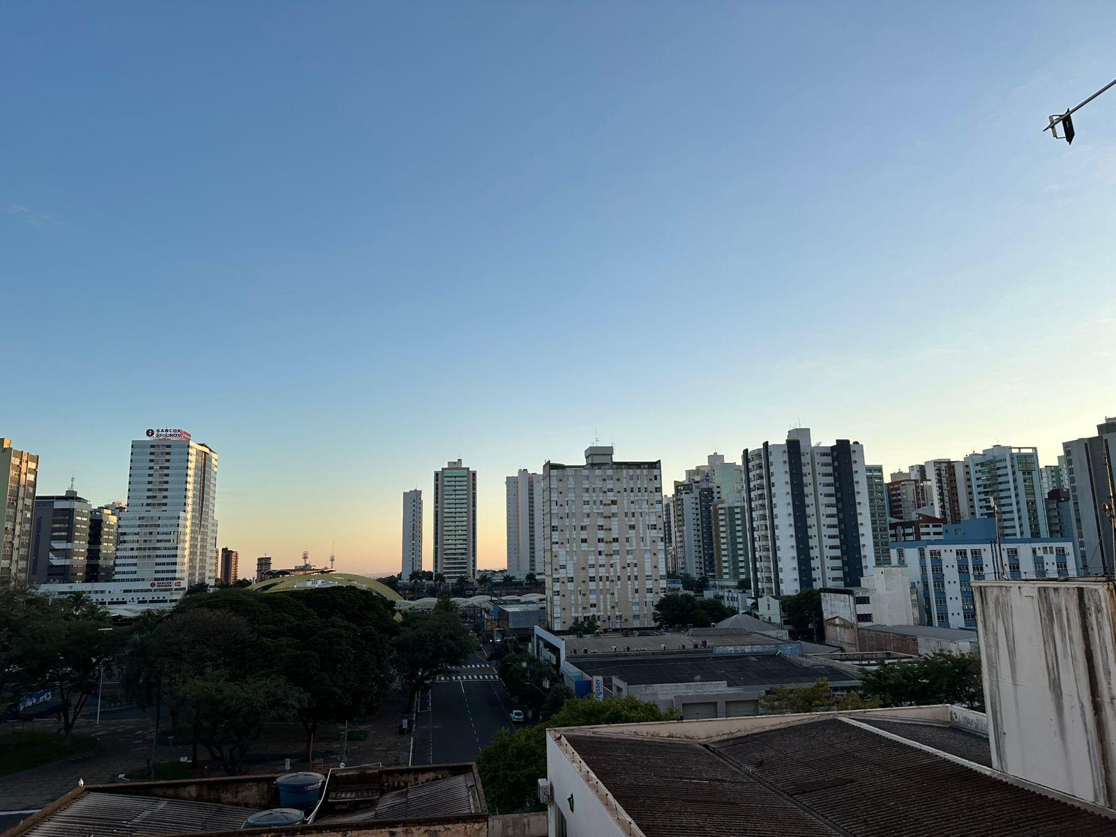 Sem chuva prevista, Maringá terá tarde quente e seca nesta quarta (16)