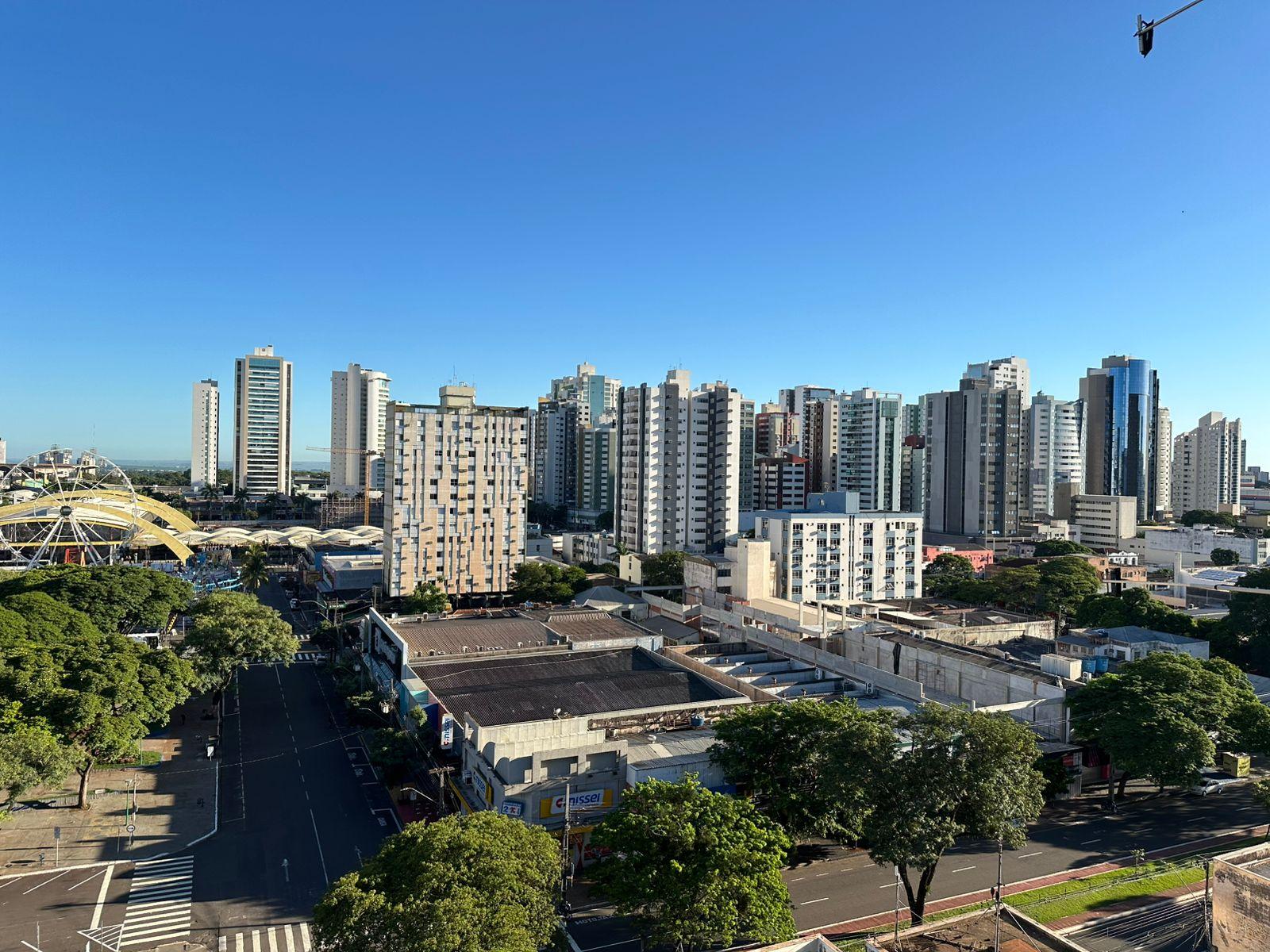 Calor se intensifica em Maringá nesta sexta (23) e no fim de semana; confira os detalhes da previsão