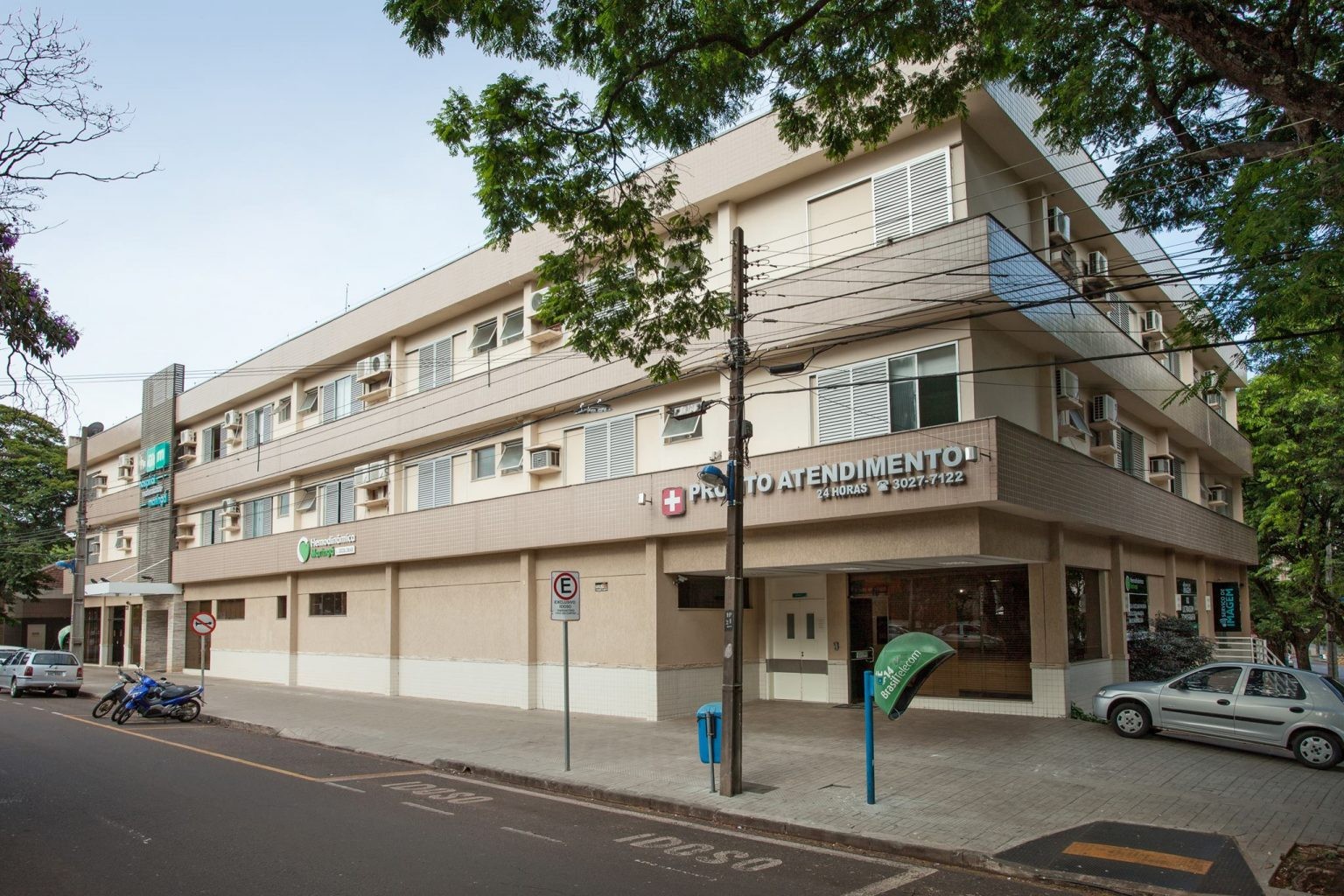 Mais um hospital de Maringá divulga que está operando no limite de ocupação de leitos