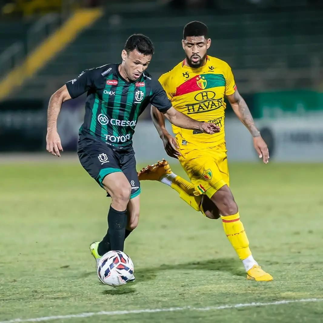 Maringá FC perde para o Brusque em casa e amplia jejum de vitórias