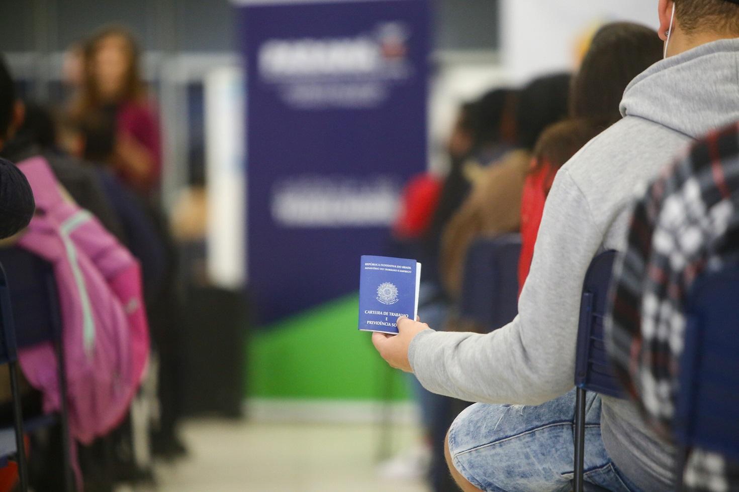 Agência do Trabalhador de Maringá tem 650 vagas abertas