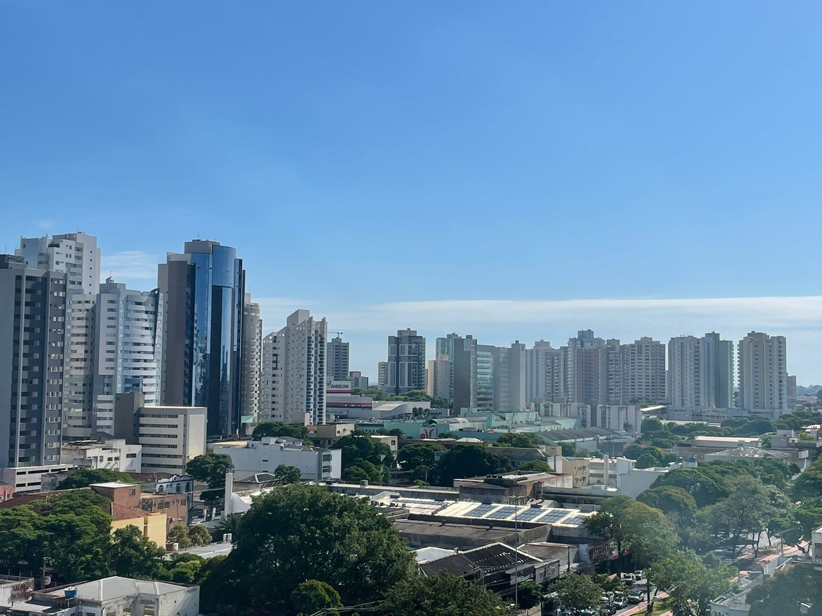 Sábado (10) com pancadas de chuva e temperatura alta, em Maringá