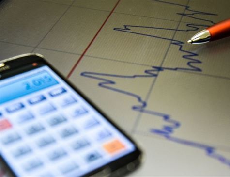 Estimativa do PIB de 2019 cai para 0,8%