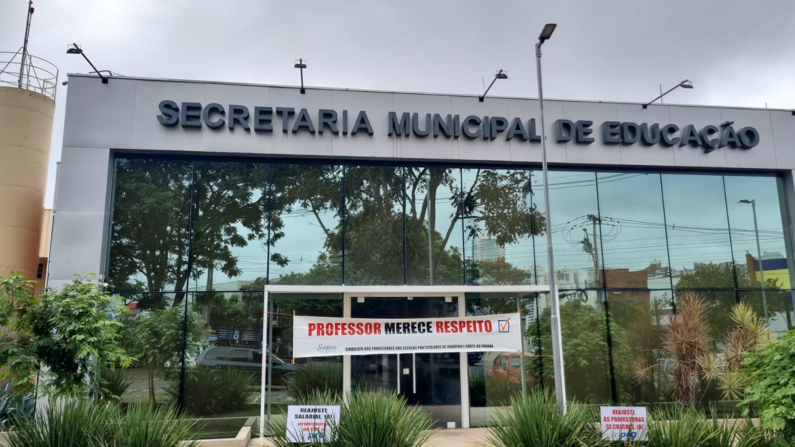 Professores de creches filantrópicas entram em paralisação nessa terça-feira (13)