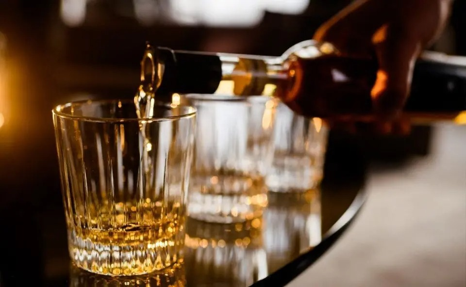 Sesa investiga primeiro caso suspeito de intoxicação por metanol no PR