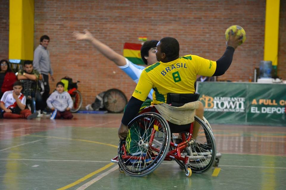 Neste sábado (14) tem paranaense de handebol em cadeiras de rodas
