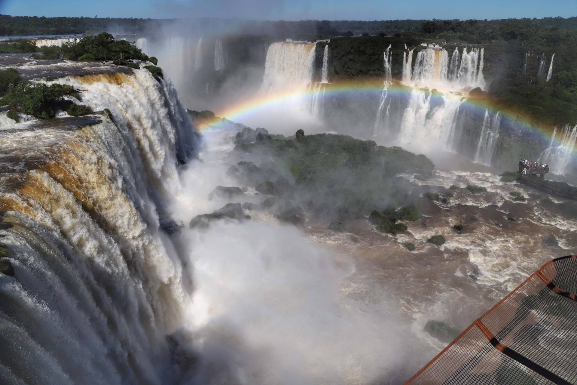 Cataratas do Iguaçu registram a maior vazão de água desde fevereiro
