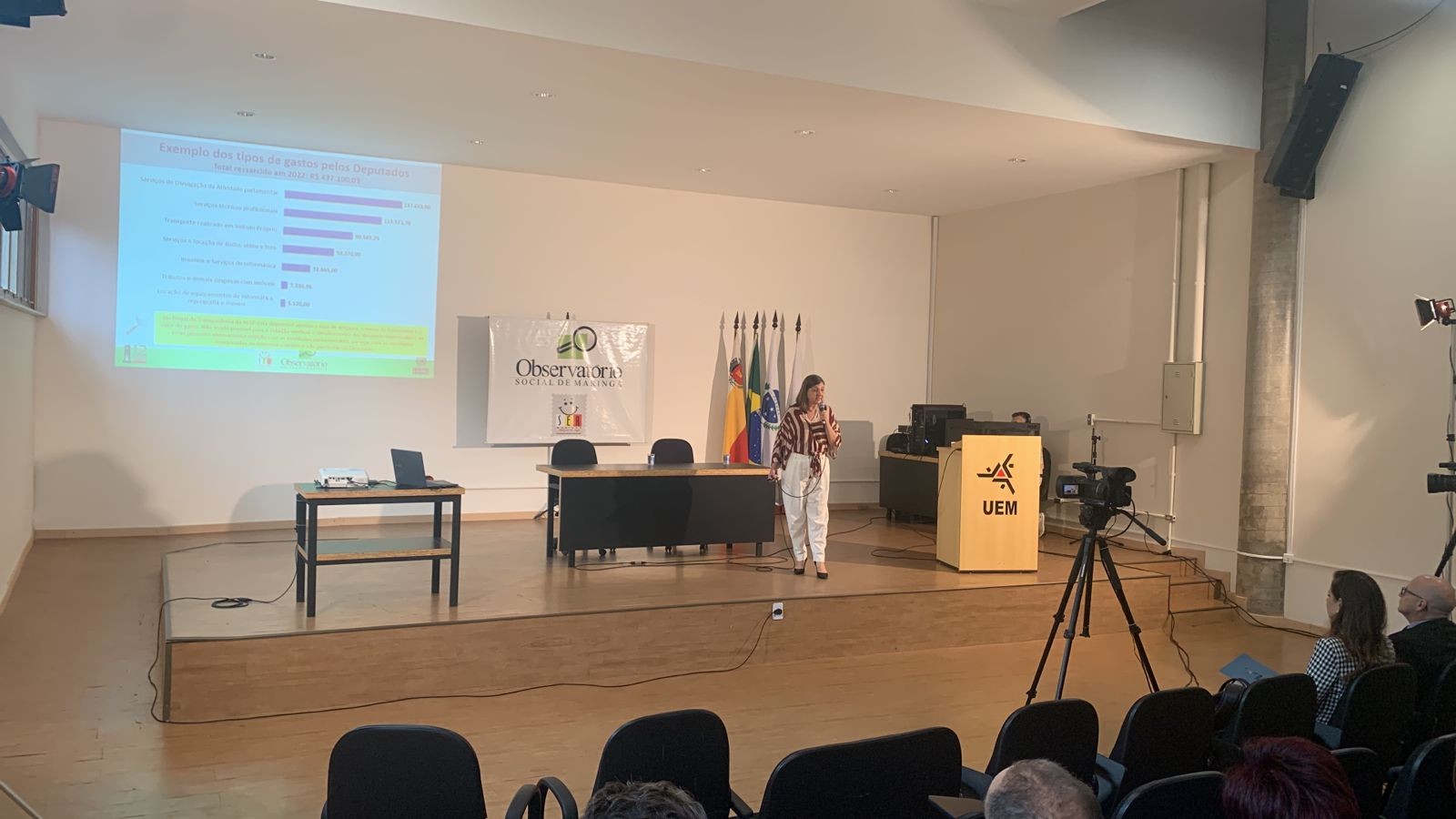 Quanto custa uma licitação aberta e não concluída?