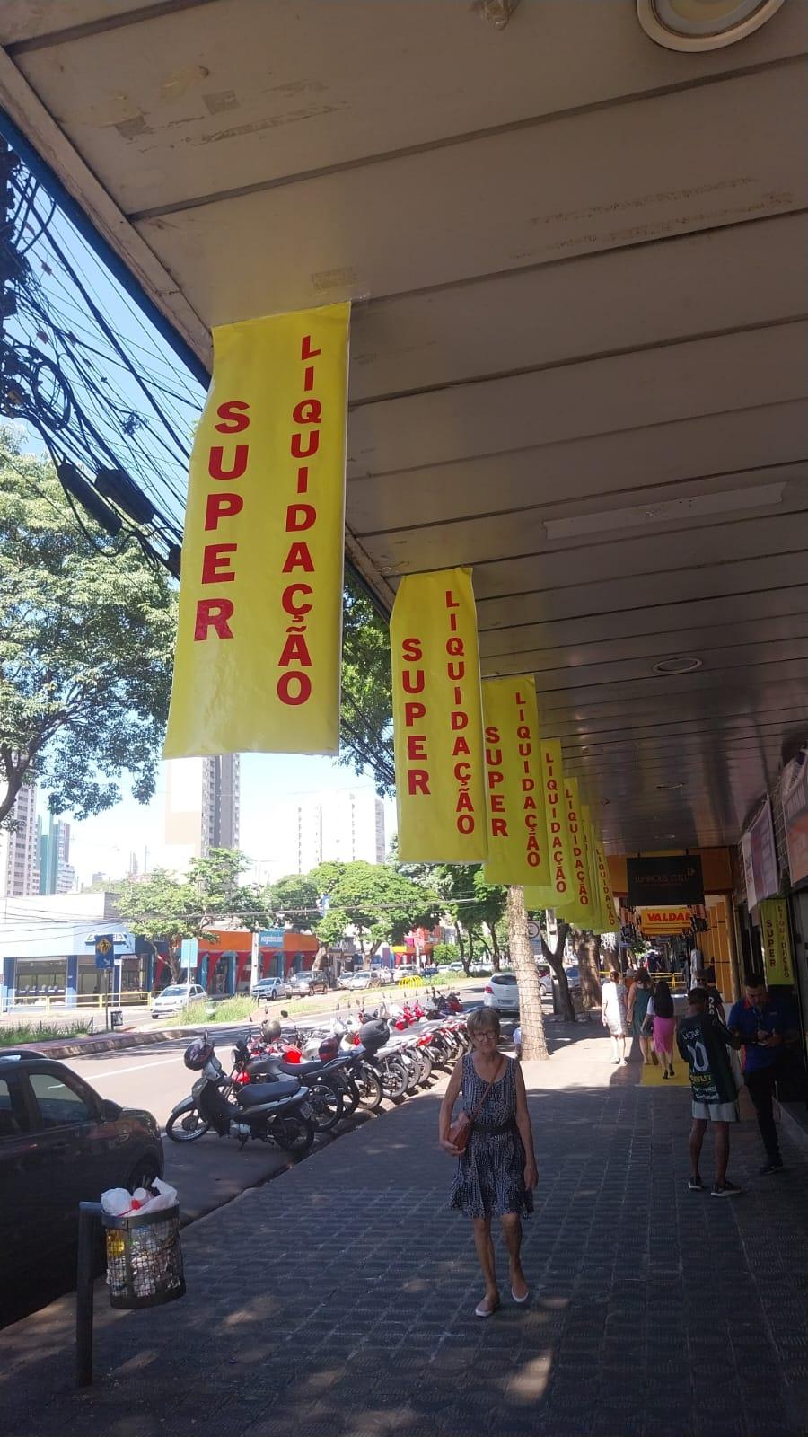 Comércio aposta nas liquidações para vender em janeiro