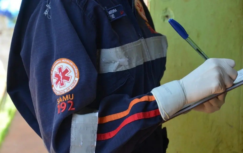 Mulher fica em estado grave ao sofrer acidente no trânsito de Maringá