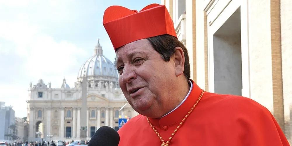 Ex-bispo de Ponta Grossa é cotado para suceder o Papa no Vaticano