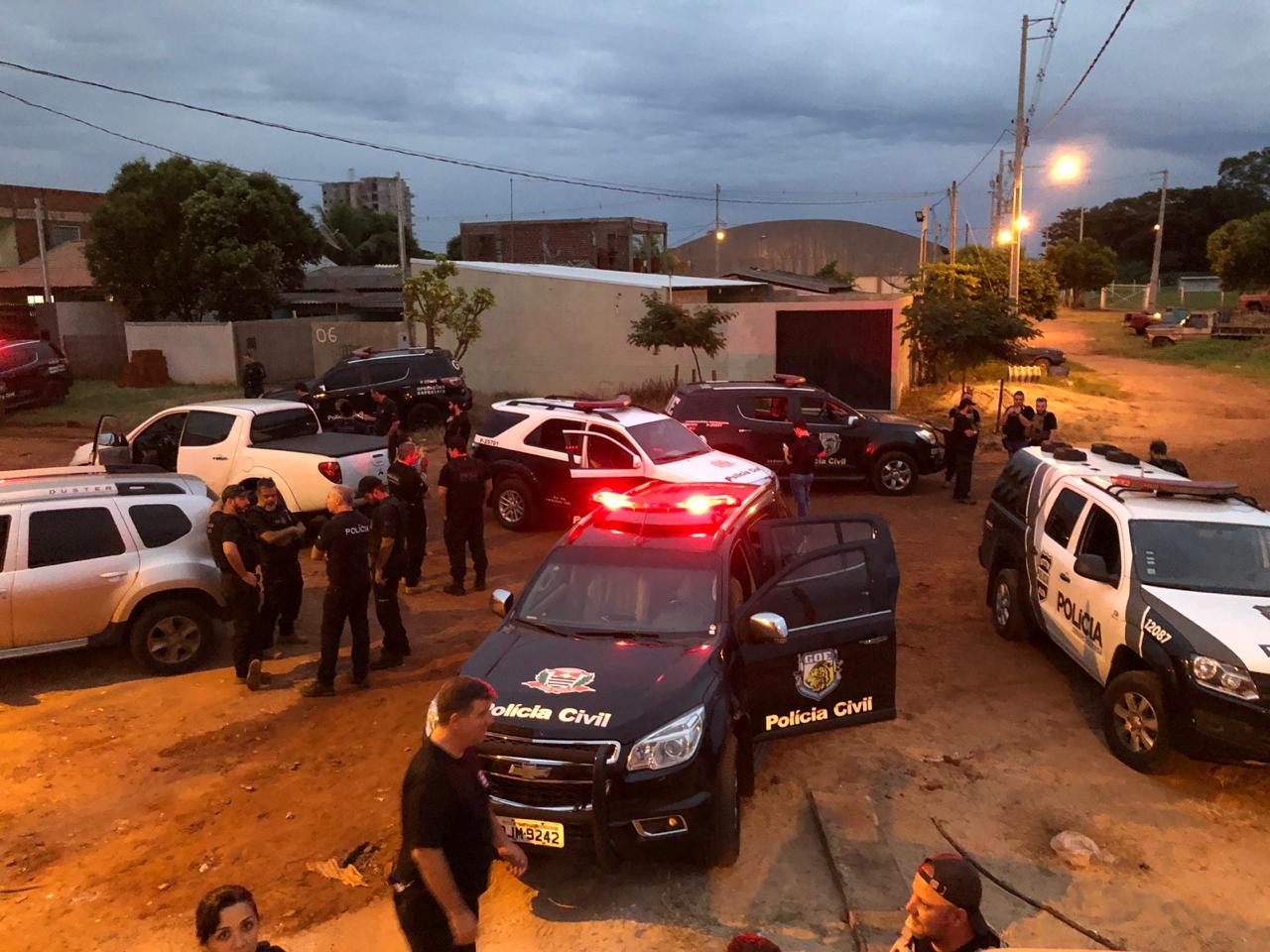 Denarc de Maringá cumpre seis mandados de prisão