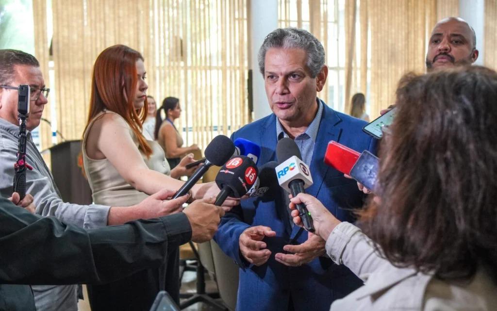 Nesta quinta-feira, 12, Câmara de Maringá vota pedido de licença para Silvio viajar à Colômbia