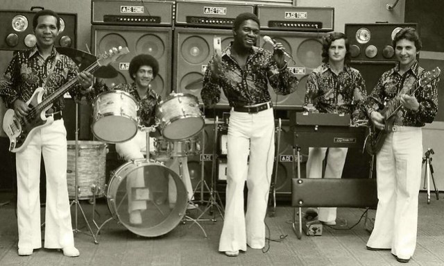 Britinho e seus cometas se apresentam em Maringá