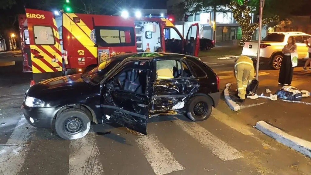 Mãe e bebê ficam feridas em acidente na região central