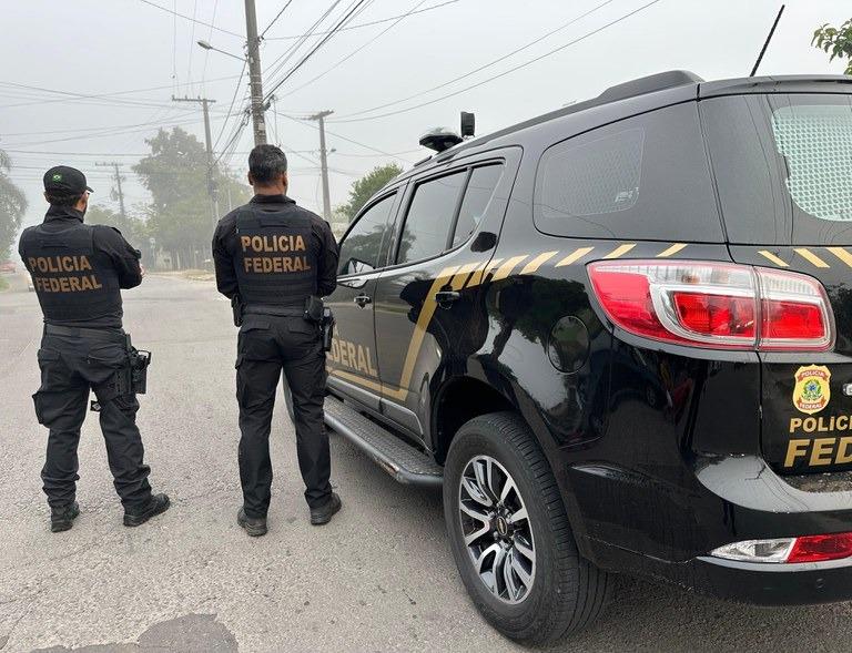 Operação da PF investiga desvio de quase R$ 300 mil em Prefeitura do Paraná