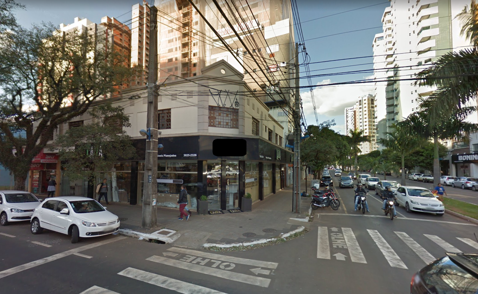 Em janeiro, motoristas derrubaram quase um poste por dia em Maringá