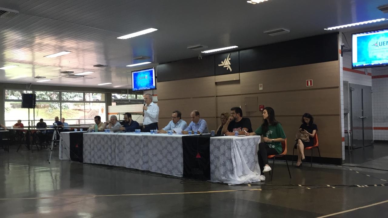 UEM está pressionada para entrar no Meta4