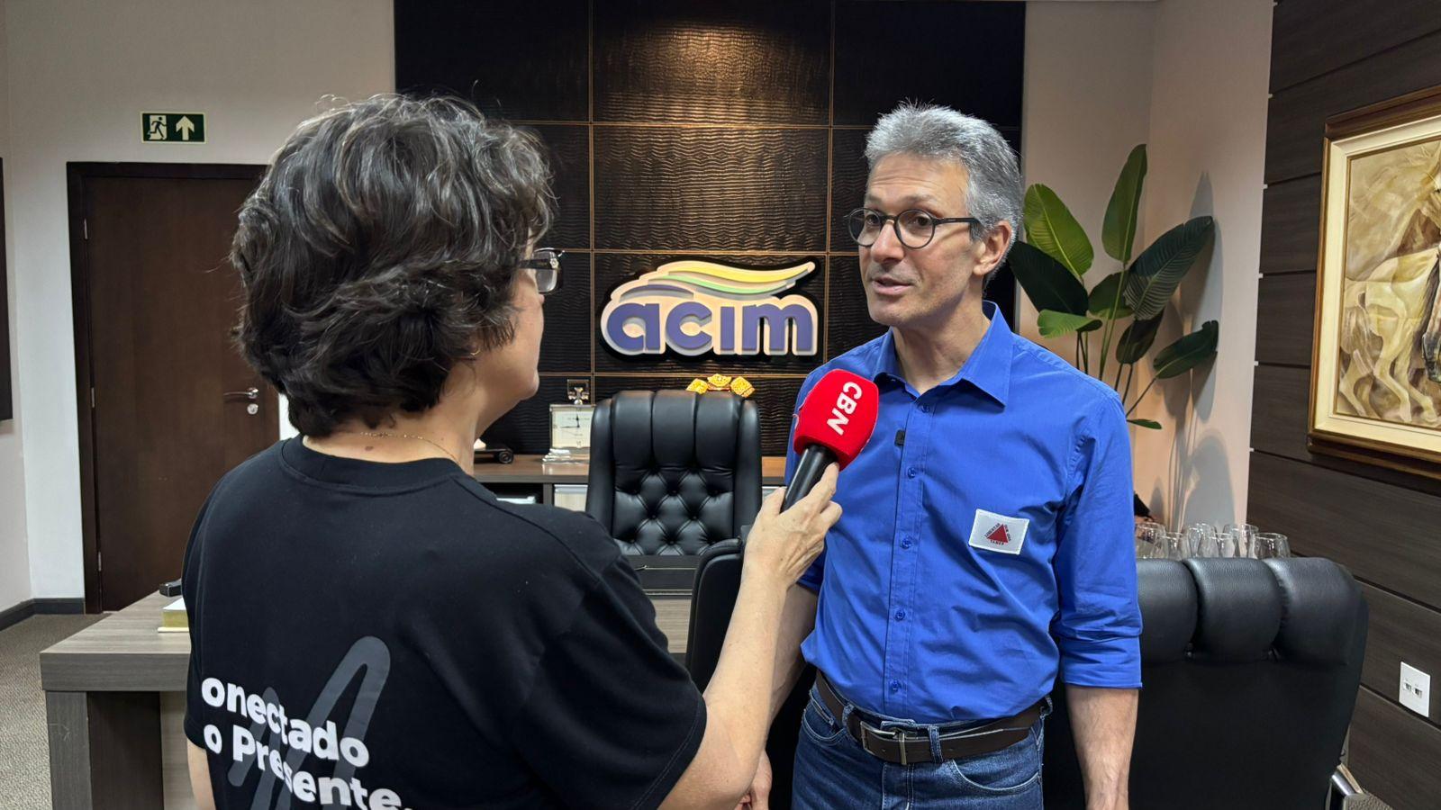 Zema cita Ratinho Jr. como “bom gestor” para disputar a presidência