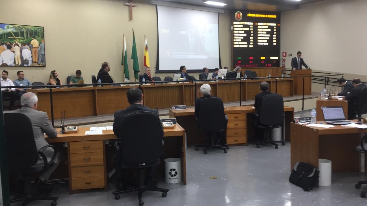 Penúltima sessão ordinária da Câmara tem pauta extensa e inúmeros projetos do Executivo