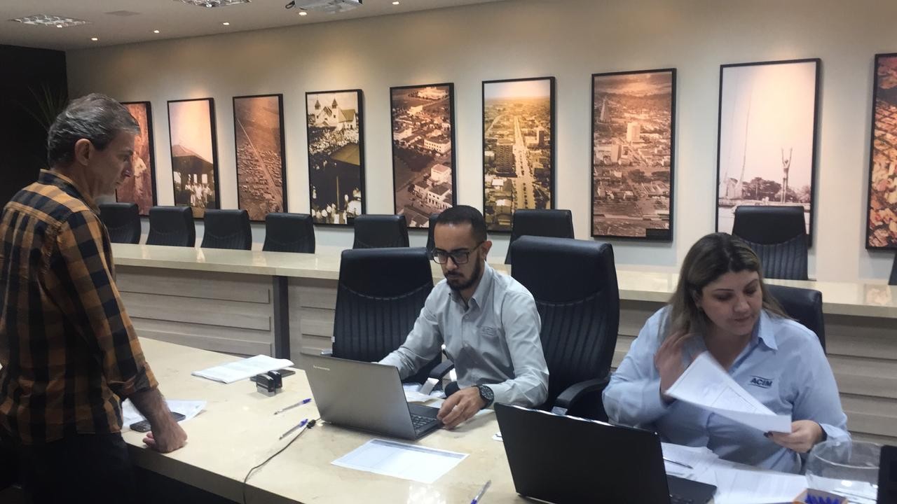 Empresários elegem nesta segunda-feira (12) novo presidente