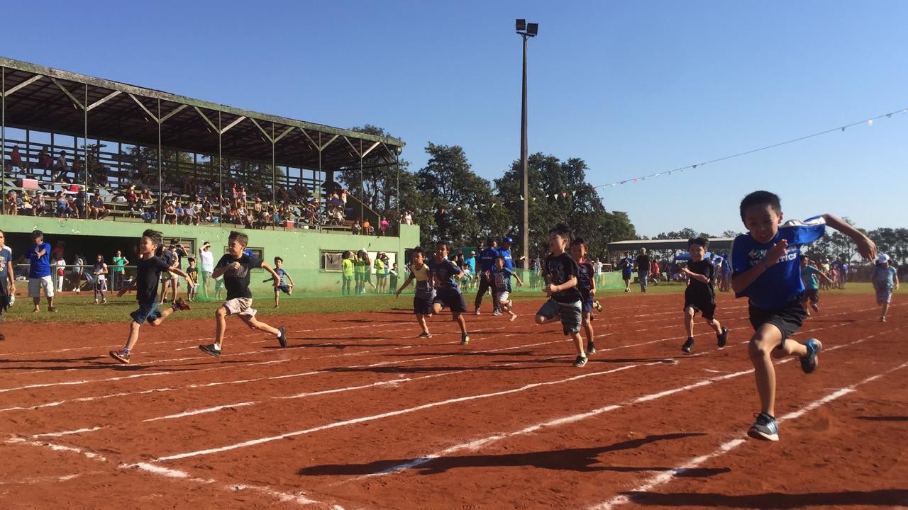 Tradicional gincana reúne milhares na Acema, em Maringá