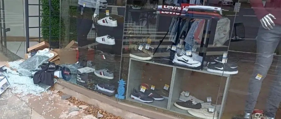 Polícia prende suspeito de arrombar loja na região central de Maringá