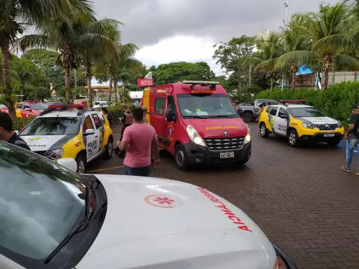 Homem tem surto em hotel de Maringá e é rendido pela PM após efetuar disparos