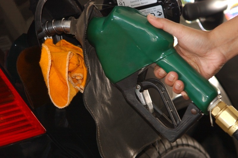 Gasolina em Maringá é a 5ª 	mais cara do estado, mostra pesquisa