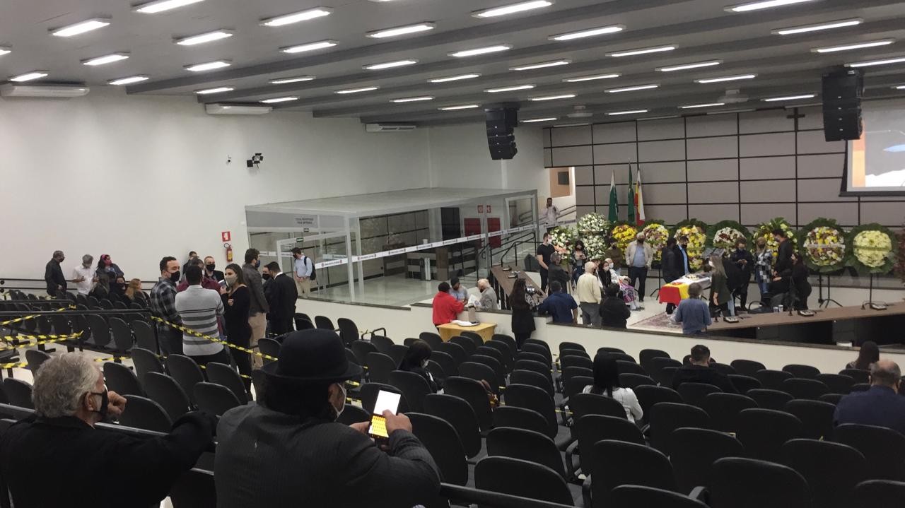 Em velório, políticos falam sobre trajetória do vereador Chico Caiana