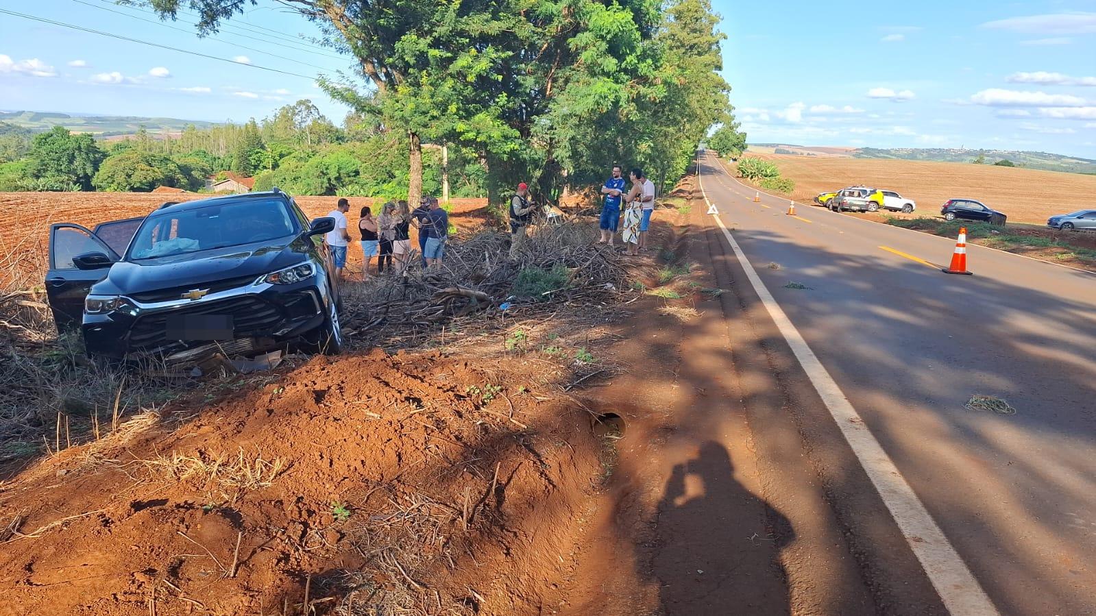 Idoso morre e duas pessoas ficam feridas em acidente na PR-082