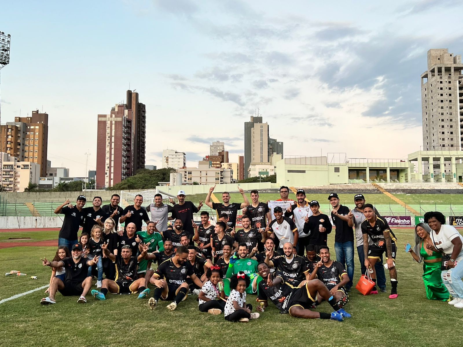 Três décadas depois, Maringá voltará a ter dois times na elite do Paranaense