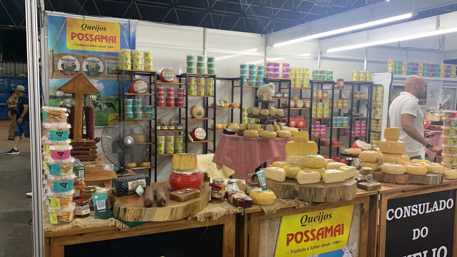 Variedades de queijos mineiros têm espaço na Expoingá
