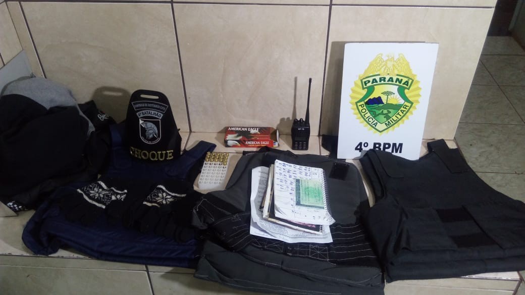 Polícia apreende munições e coletes balísticos