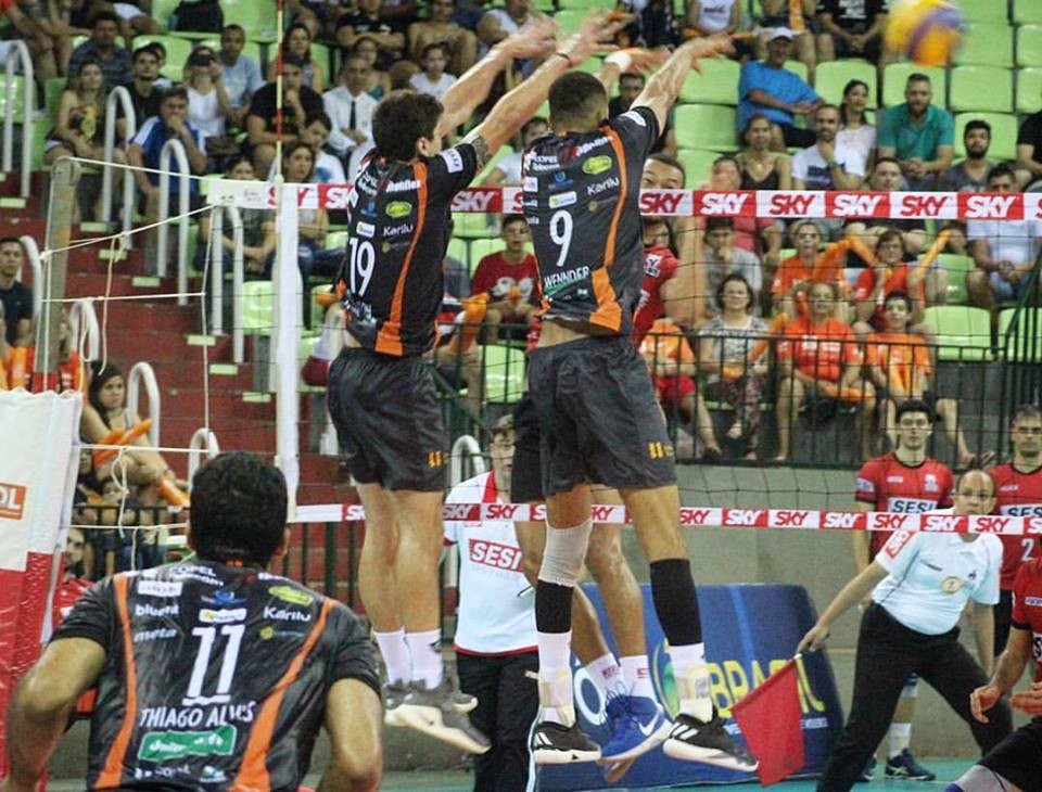 Copel perde para o Sesi na estreia da Superliga