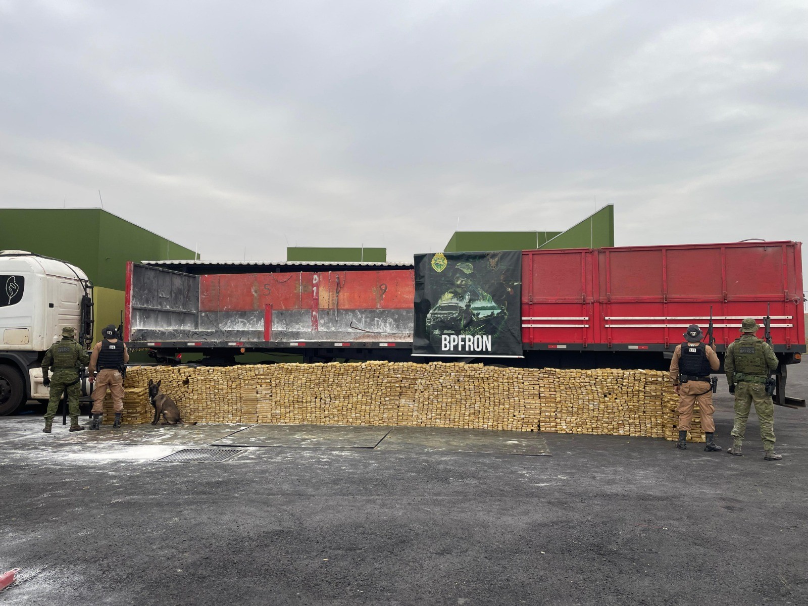 BPFron apreende grande quantidade de maconha