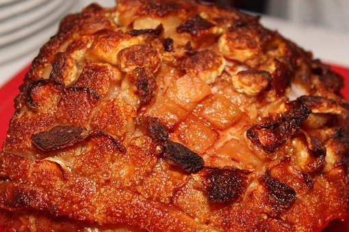 Origem de um prato famoso na culinária brasileira: porco à pururuca