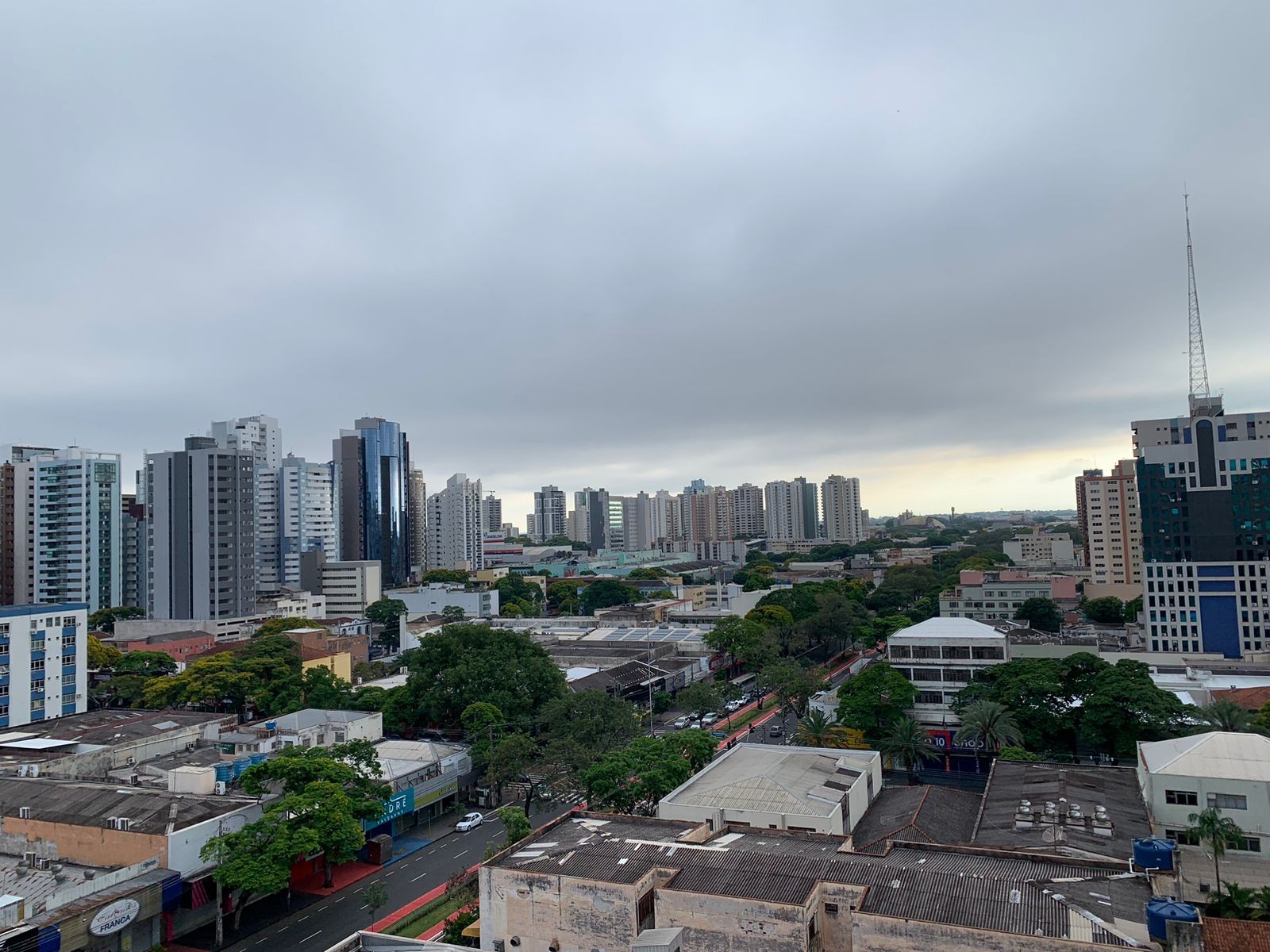 Previsão é de tempo firme e quente em Maringá nesta quinta-feira (24)