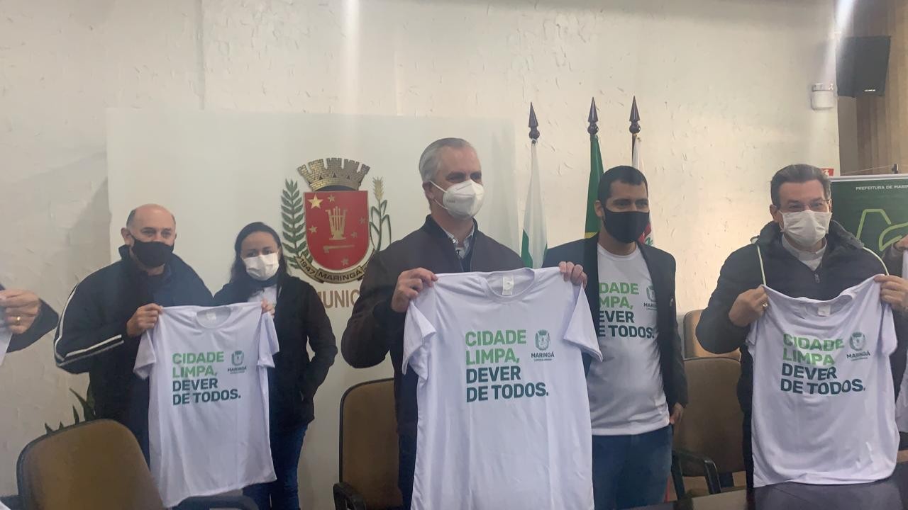 Projeto cria Central de Descarte e prevê lavagem de praças uma vez por mês