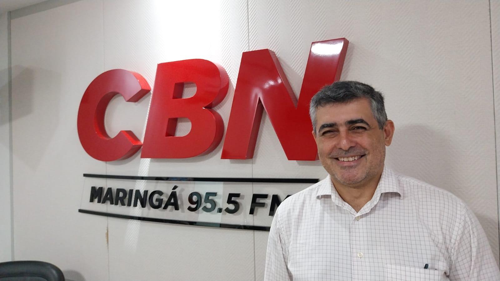 Filosofia não é uma ciência, mas um saber que contribui com muitas ciências