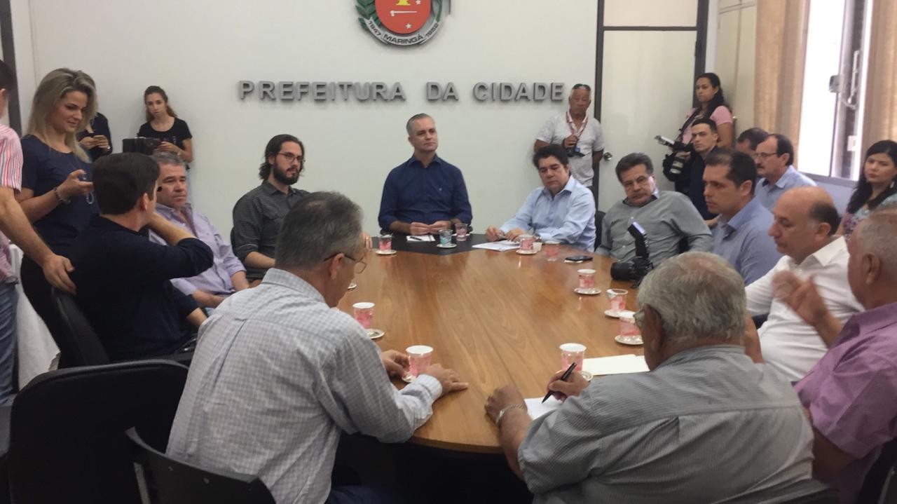 Em encontro com jornalistas prefeito diz que reforma da pista de caminhada do Parque do Ingá começa em janeiro