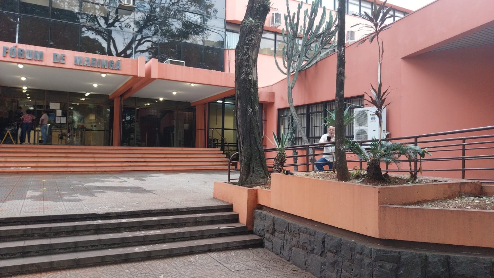 6º juri popular de Roneys Fon Firmino Gomes é realizado nesta terça-feira (25)