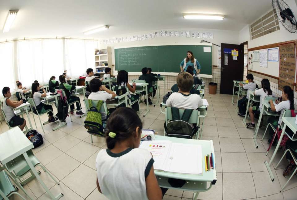Aulas na rede pública de ensino de Maringá retornam em 7 de fevereiro