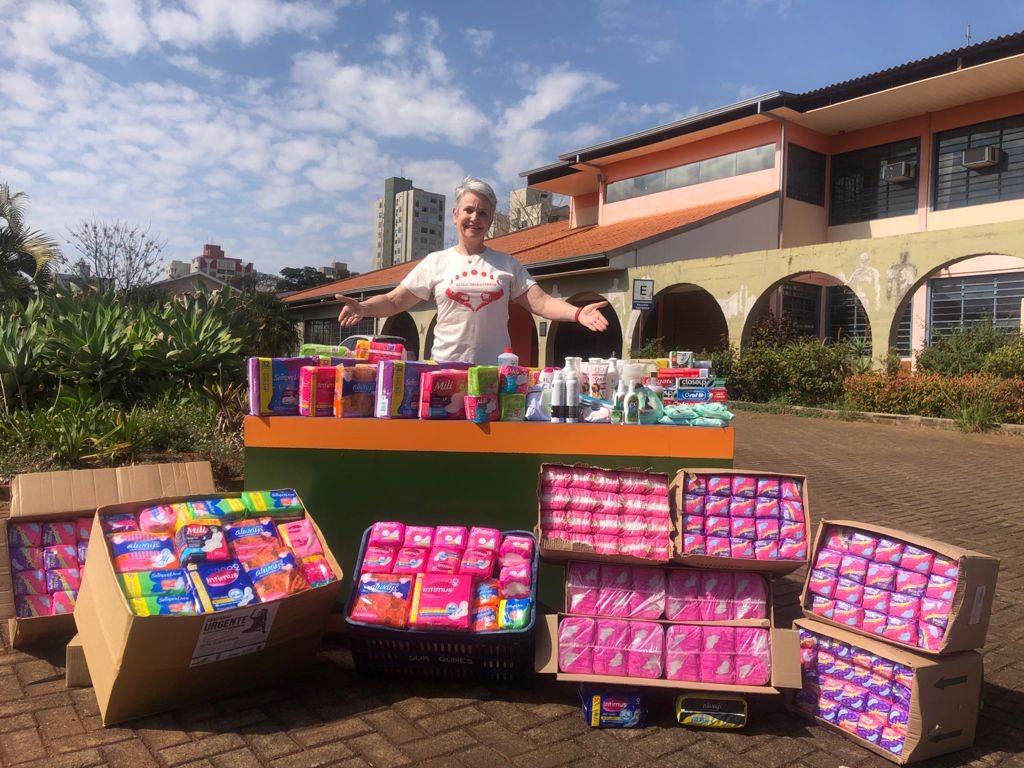 Campanha vai doar absorventes para mulheres em situação de vulnerabilidade social